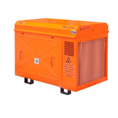 Компрессорная станция Арсенал ЗИФ-СВЭ-4,0/0,7 в кожухе