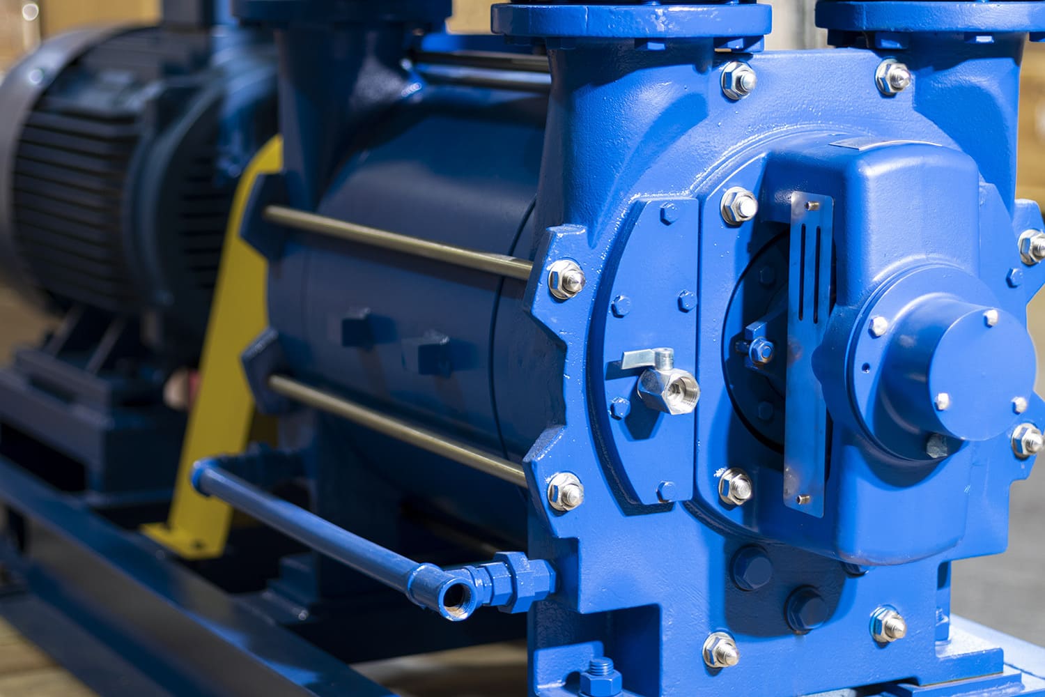 Водокольцевой вакуумный насос ERSTEVAK ELRS-75-112